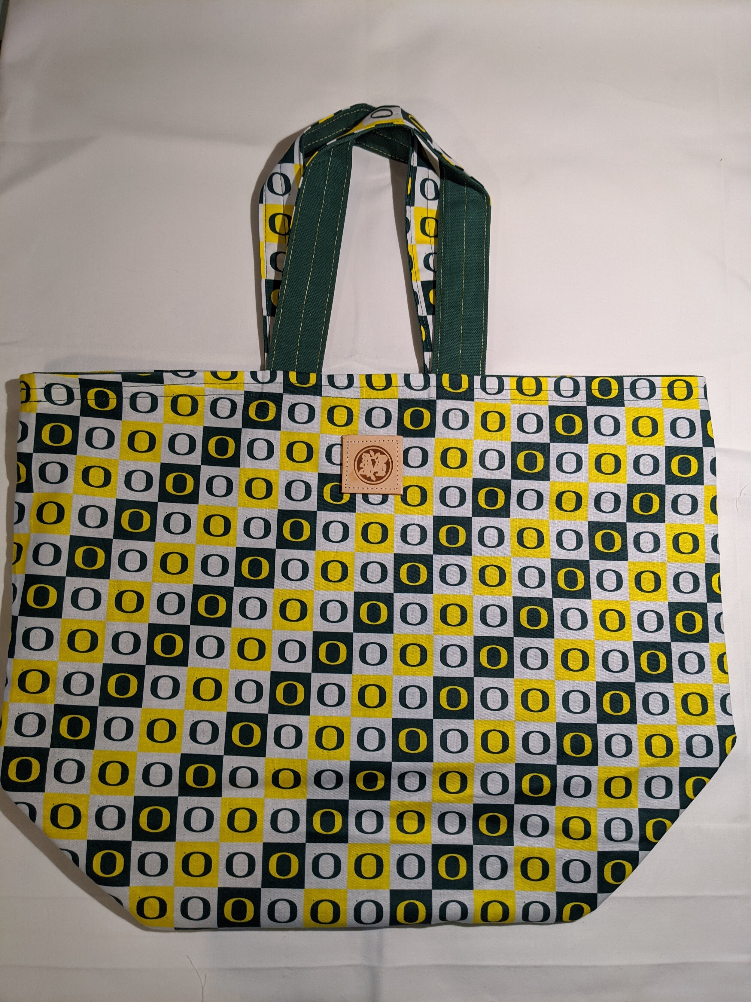 3AD6FDD3-DBD6-47A0-BCF6-8F4AB5812341