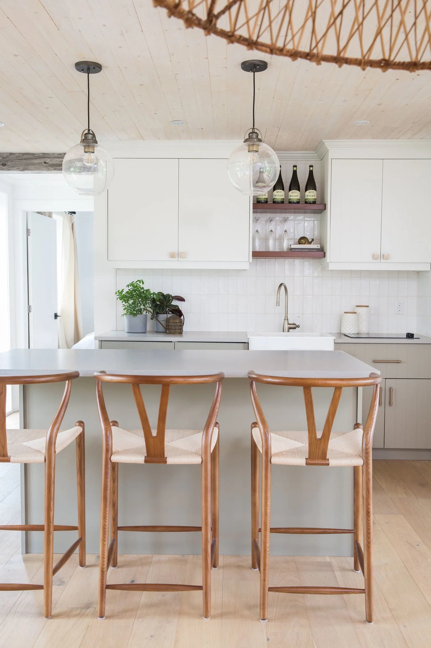 LaurenMiller_TorontoInteriorsPhotographer_WestAvenueCider-7569.jpg