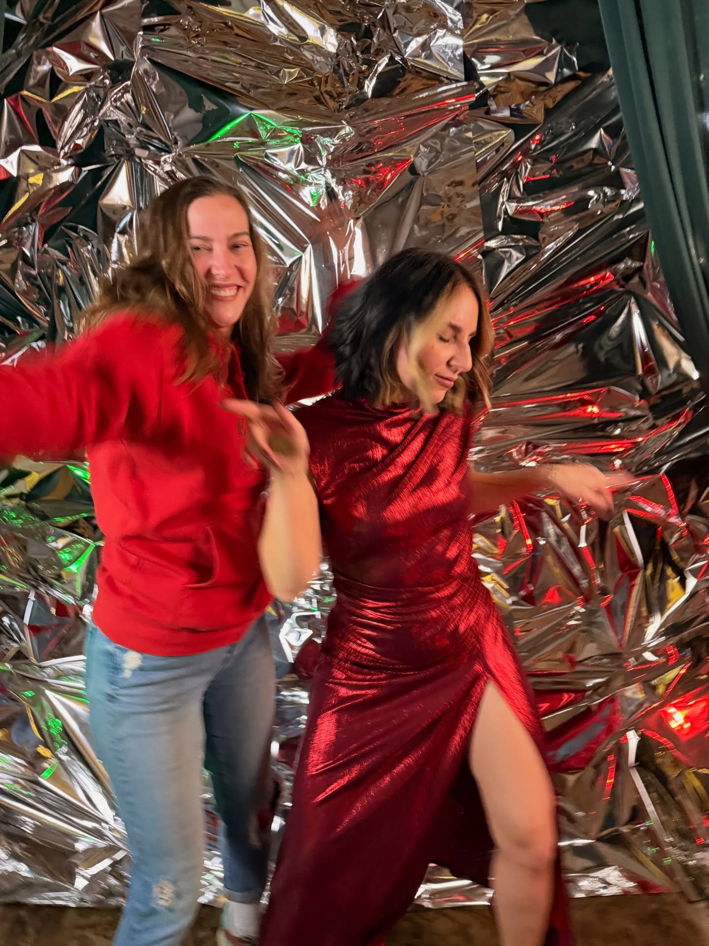 A friendship built from small business ownership, love of pierogi, feeling good on the inside and look AMAZING on the outside. 

If you ever want to any of these feels, check out @vedahydration and @vedaskinandlaser 

Pierogi Queen &ldquo;secret sauc