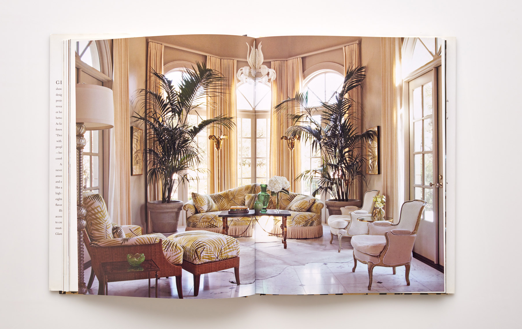 Stephen Karlisch Jan Showers Glamorous Rooms Living Room Tropical