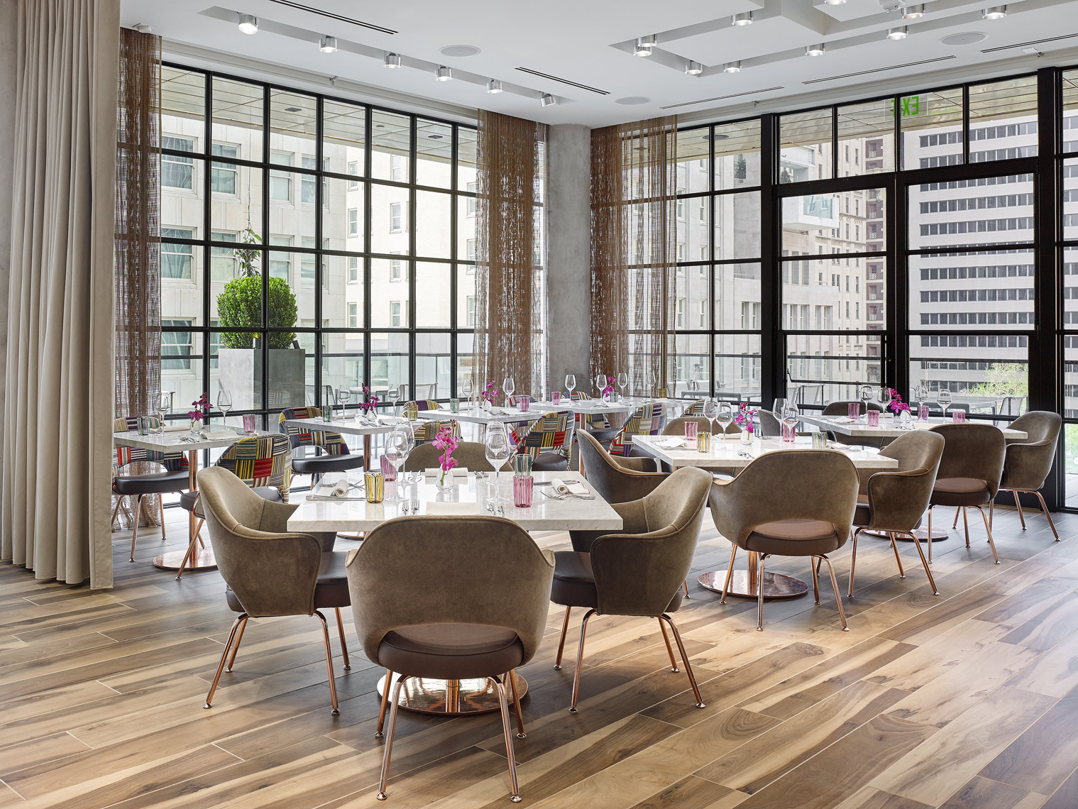 Stephen Karlisch Forty Five Ten Restaurant Seating