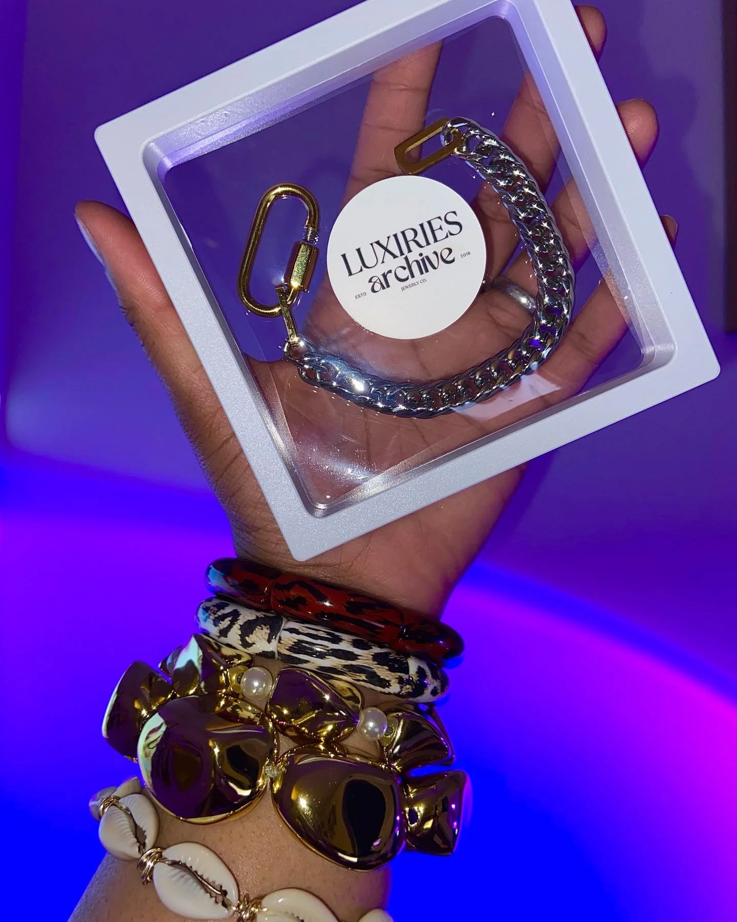 Wrapped with care, sent with love ✨
This two-tone carabiner bracelet found its forever home through TikTok Shop 🤍

I have ONE yellow gold carabiner bracelet left &mdash; perfect for February, gifting, or keeping all to yourself.

Available now on Ti