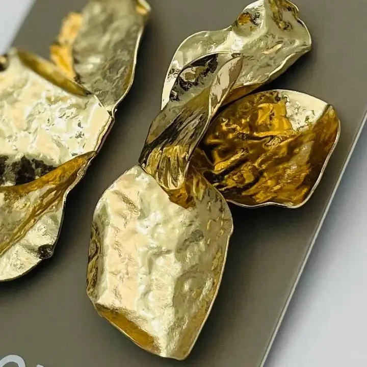 Gold Triple Leaf Earring