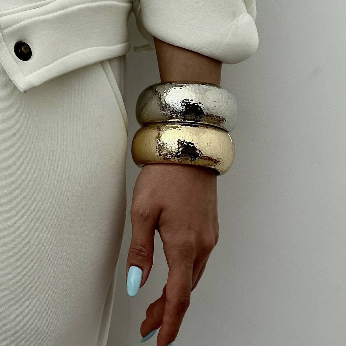 Pebble - Gold Bangle