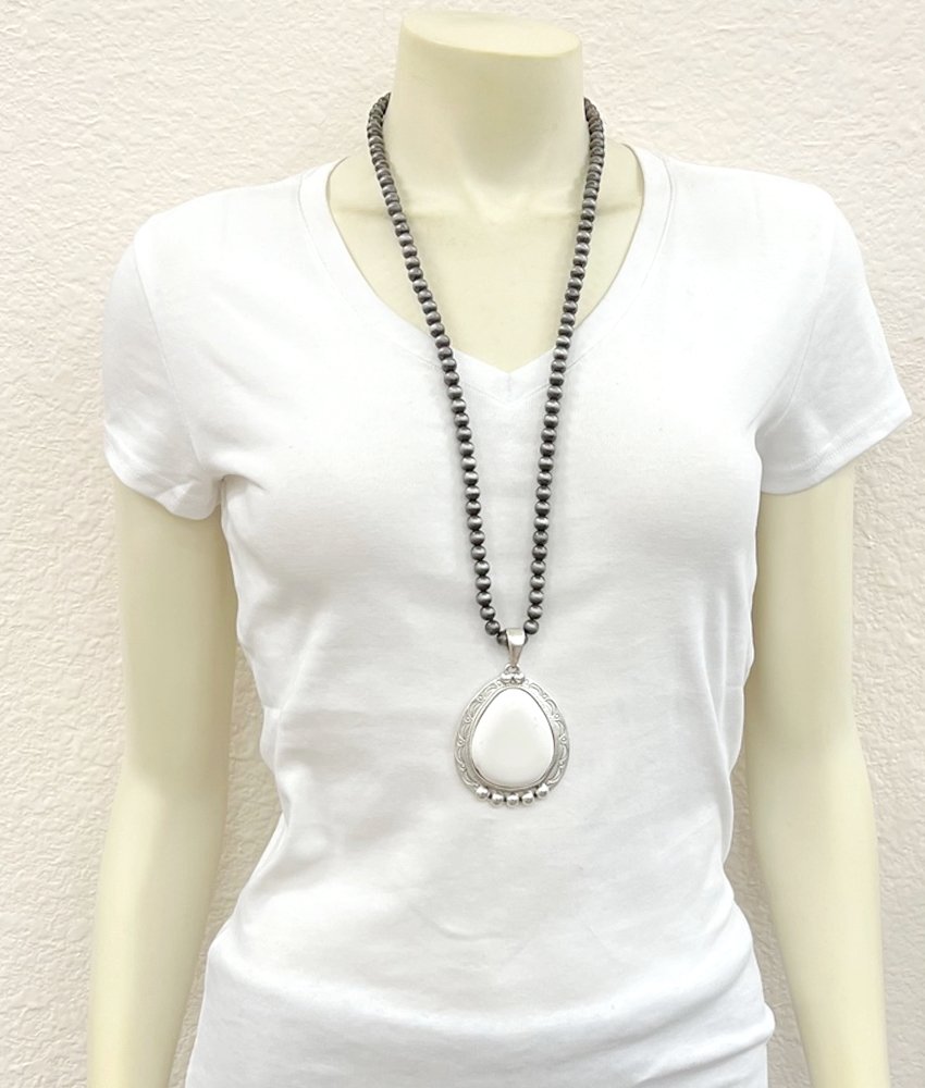 Navajo White Turquoise Necklace