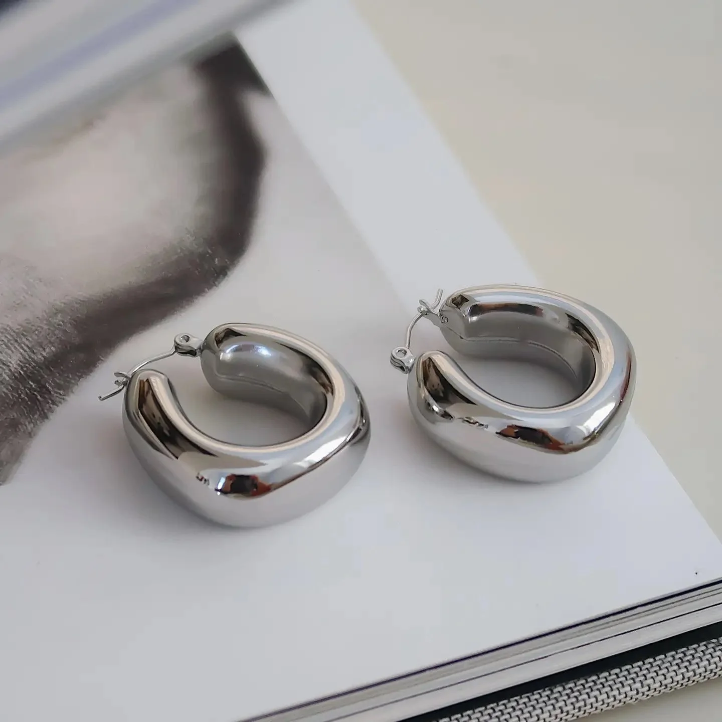 Hunter Silver Non-Tarnish Classic U Hoop Earrings