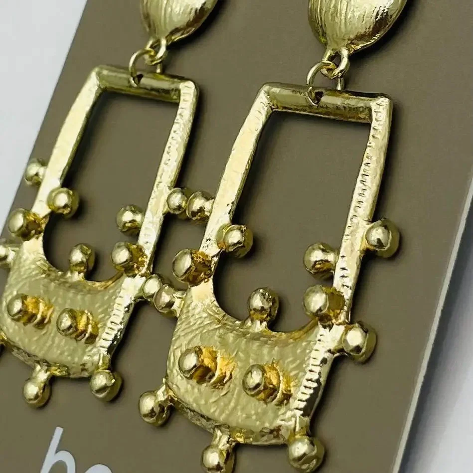 Gold Exposé Earrings