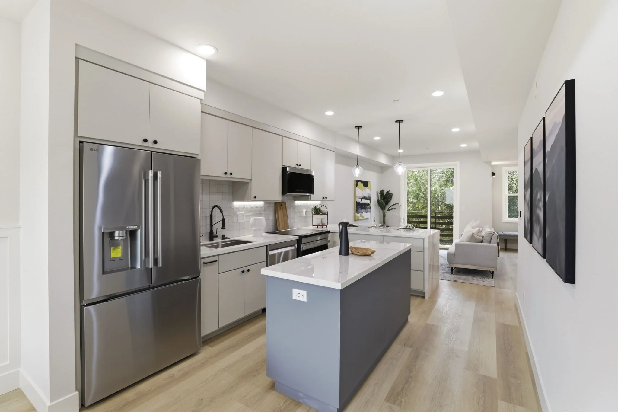 16-web-or-mls-So Gold Photo-15.jpg