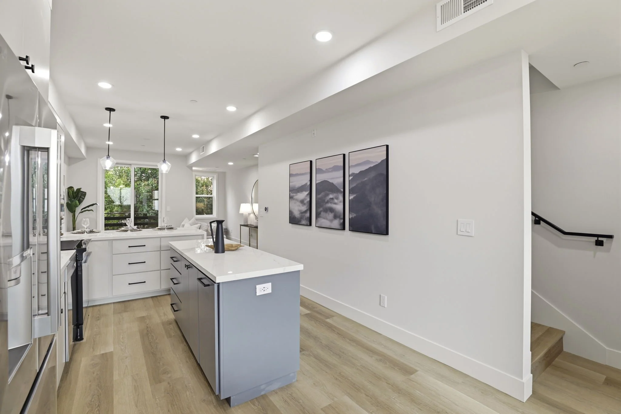 15-web-or-mls-So Gold Photo-14.jpg