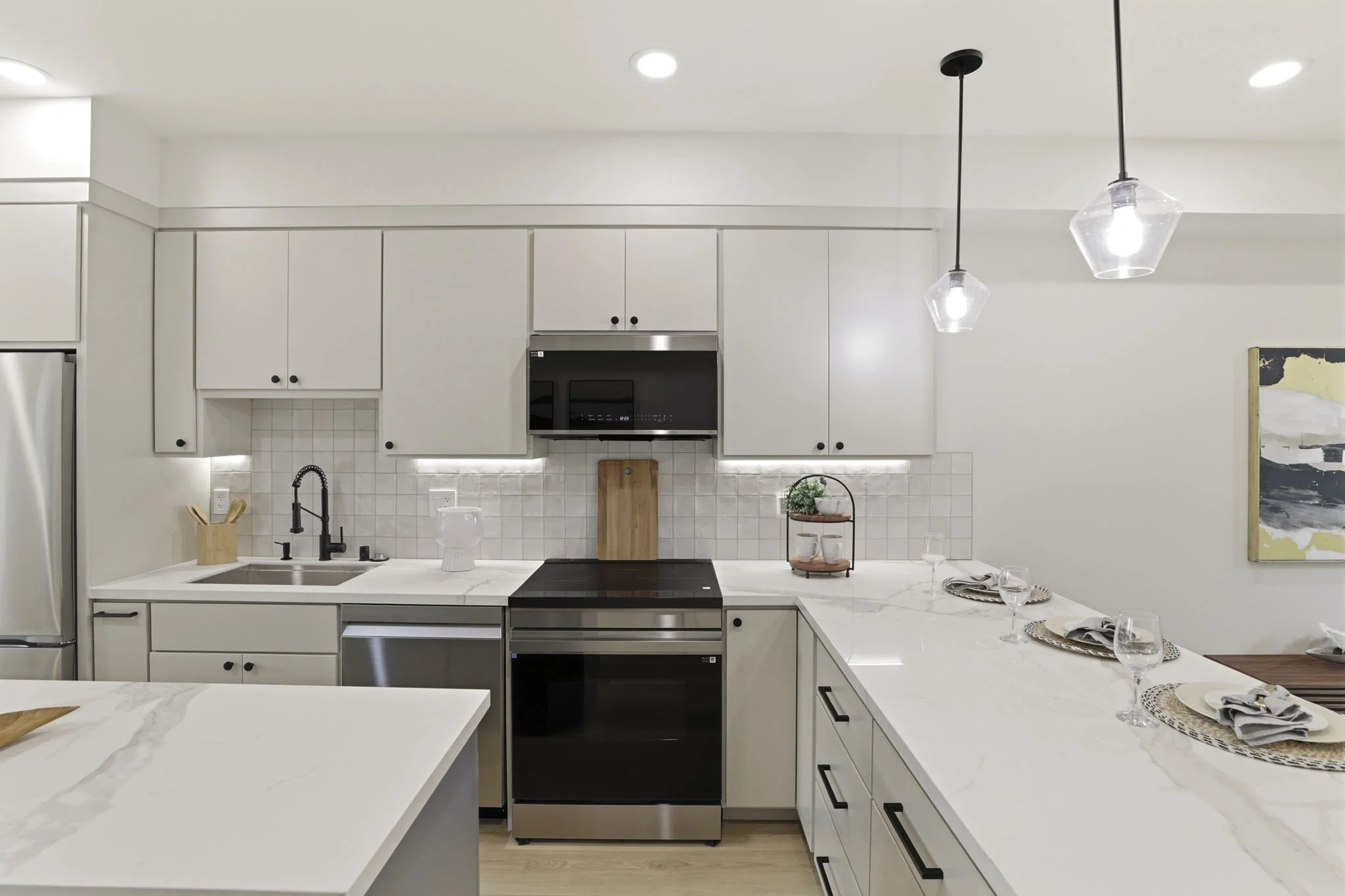 13-web-or-mls-So Gold Photo-12.jpg