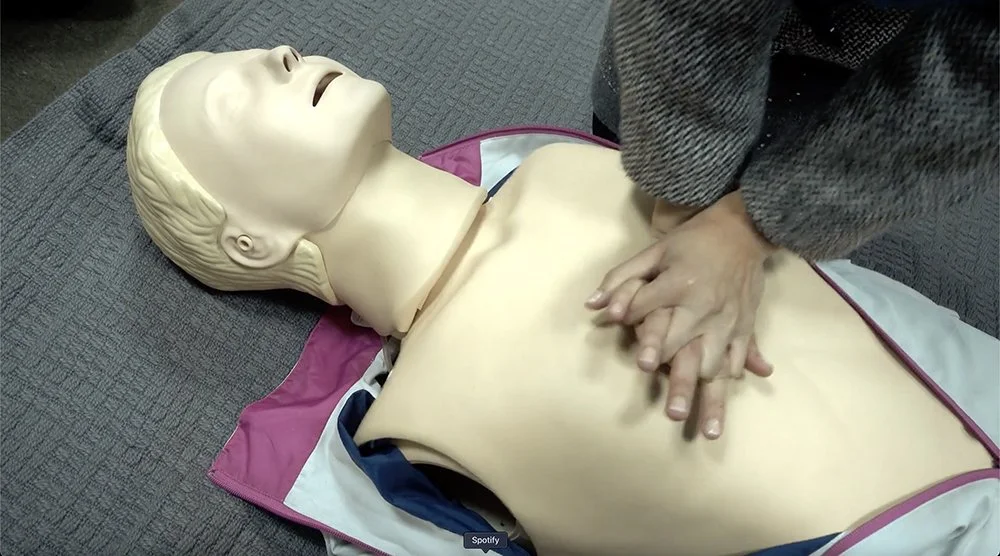 classes-cpr-instruction.jpg