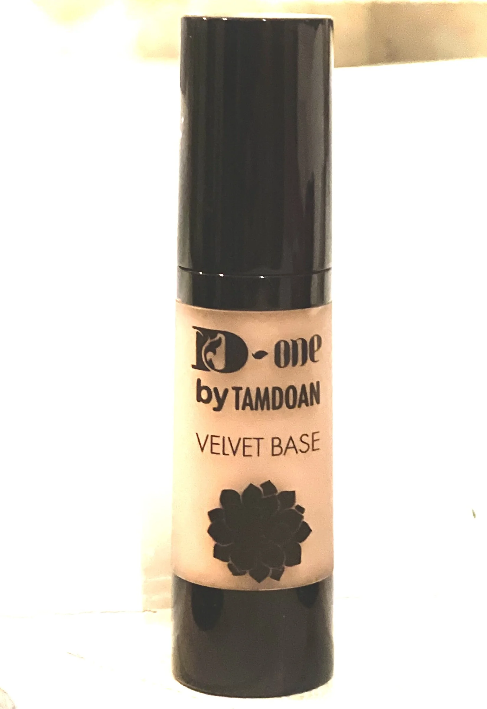 HD TOUCH BASE COLLAGEN FOUNDATION (WRONG LABLE)