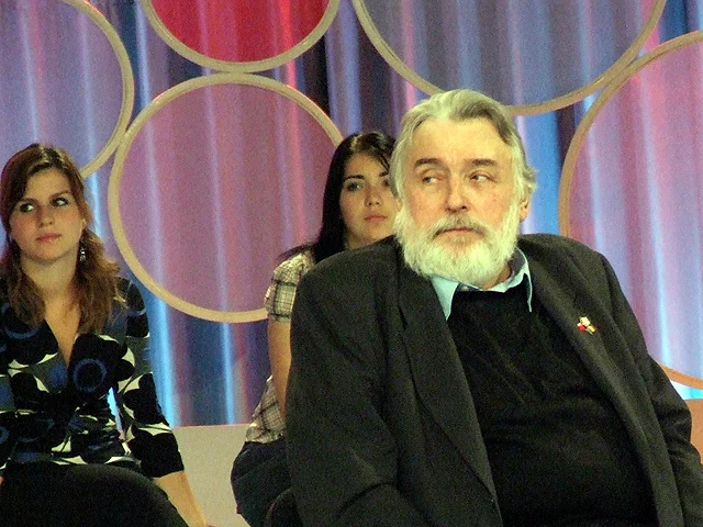 Adrian PAUNESCU - invitat-surpriza la emisiunea “Duminica in familie’ - Nov 2007