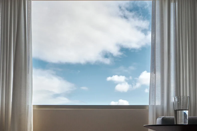 Jamie 專欄 #004｜「拍攝時，你需要很大的陽光嗎？」 ㄧ 破解空間光線的常見迷思