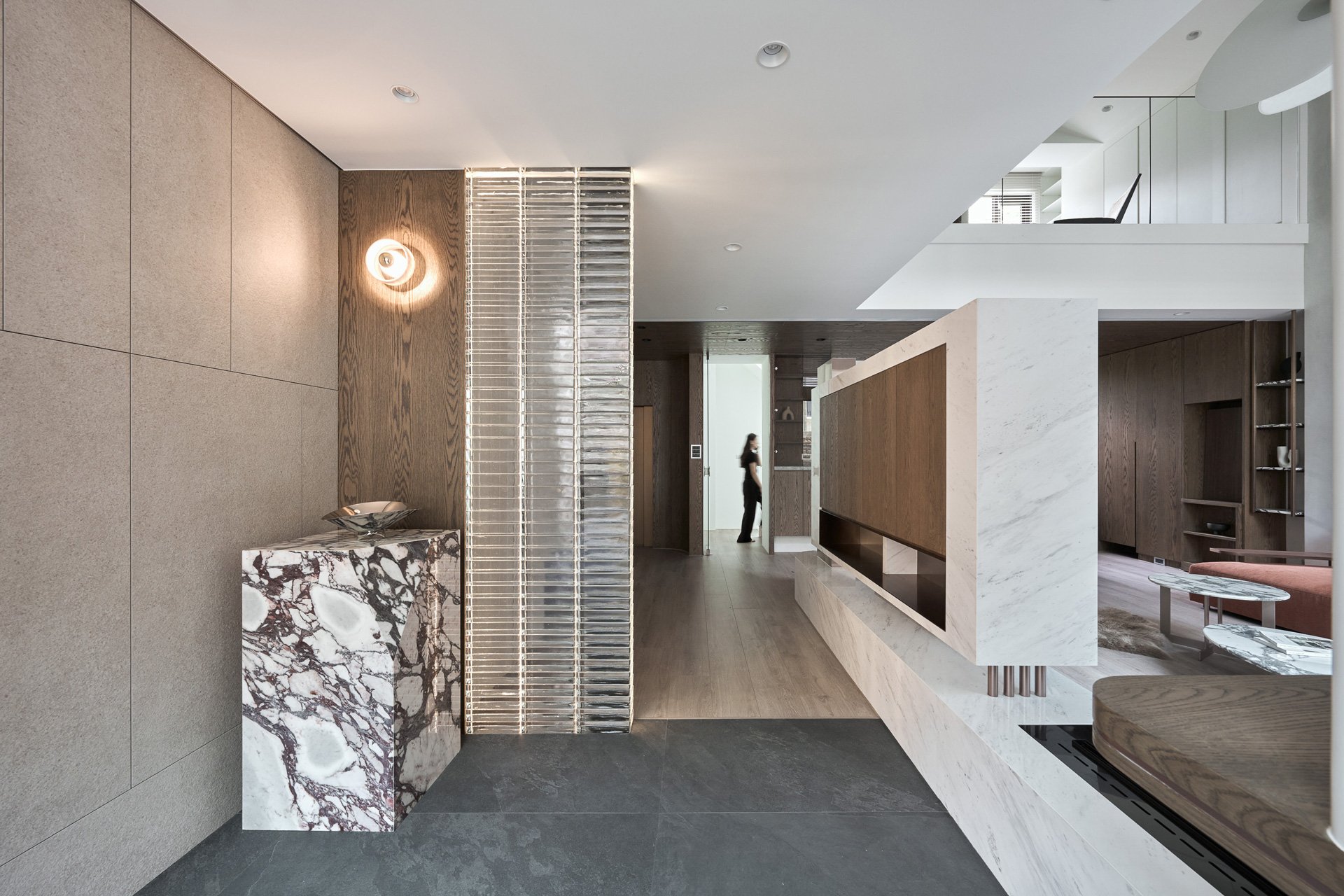 令人神往的垂直生活型態！走進透天建築裡的多維家居風景，探見每一層隱藏的創想魅力