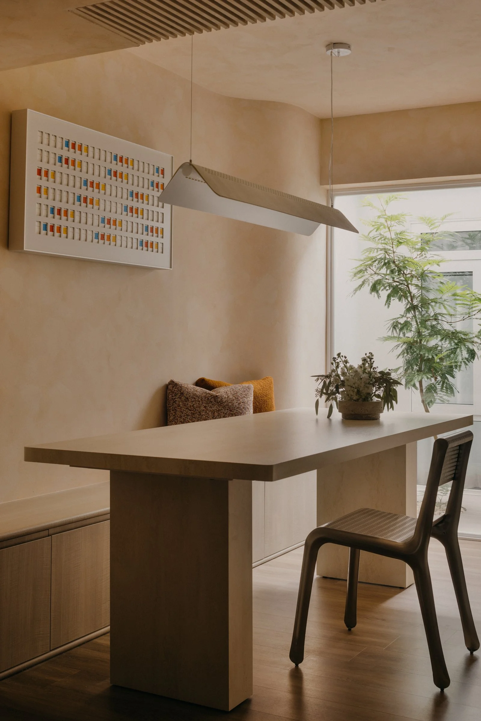 「鬆開邊界，餘裕旋即浮現」WONDER+ STUDIO 重導光線與氣流，打造具呼吸感的明亮排屋