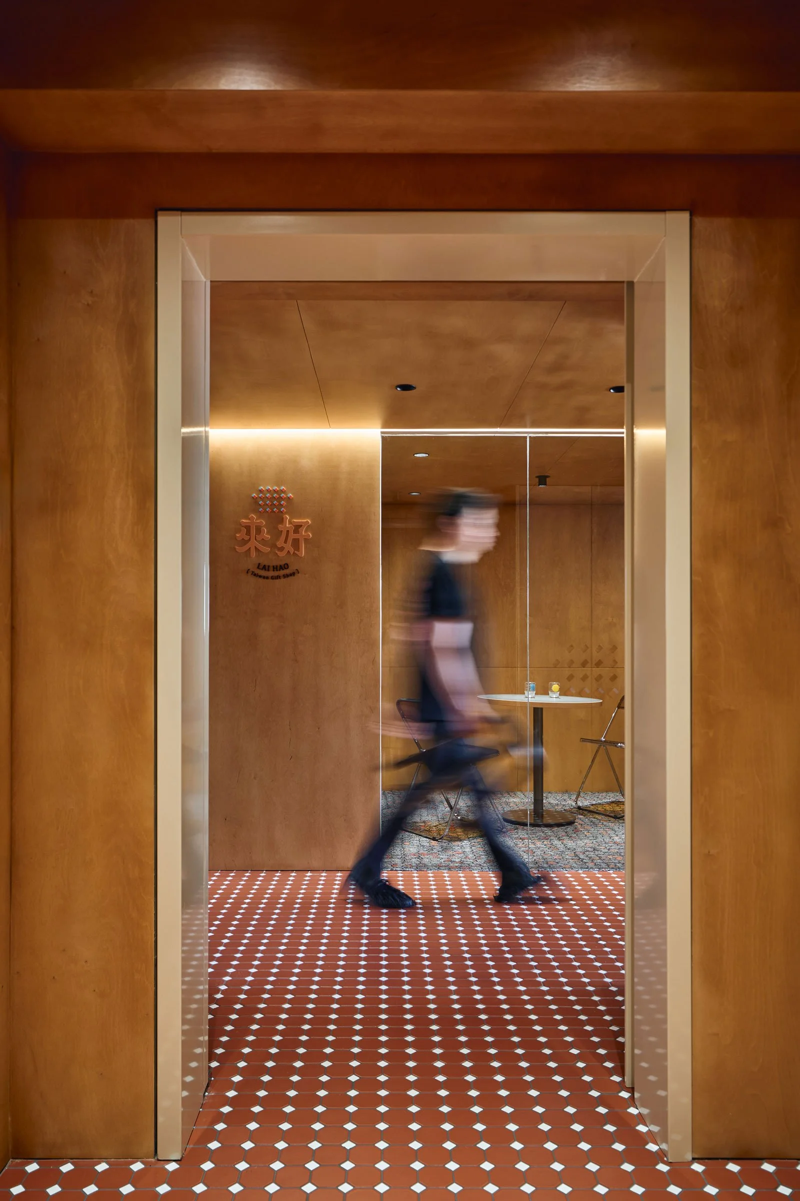 拾起童年故事，尋回記憶溫度：人工人設計制作拼出「來好 LAI HAO」辦公室的細膩滋味