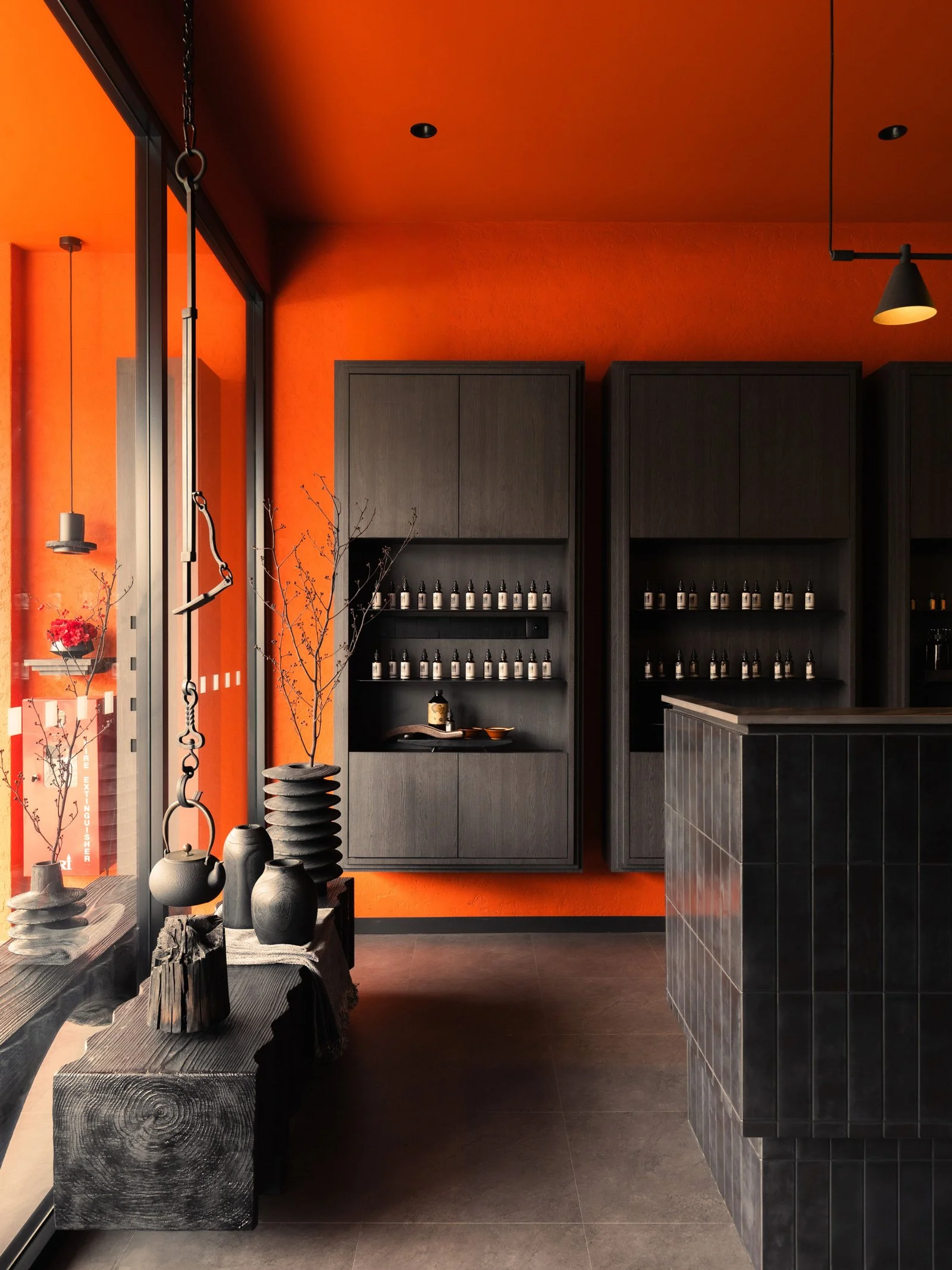 讓意識緩步著陸於吉隆坡的夕陽 — SIXTH Interior 在飽和與沉靜之間，形塑當代療癒場域「Wellnessday GI」