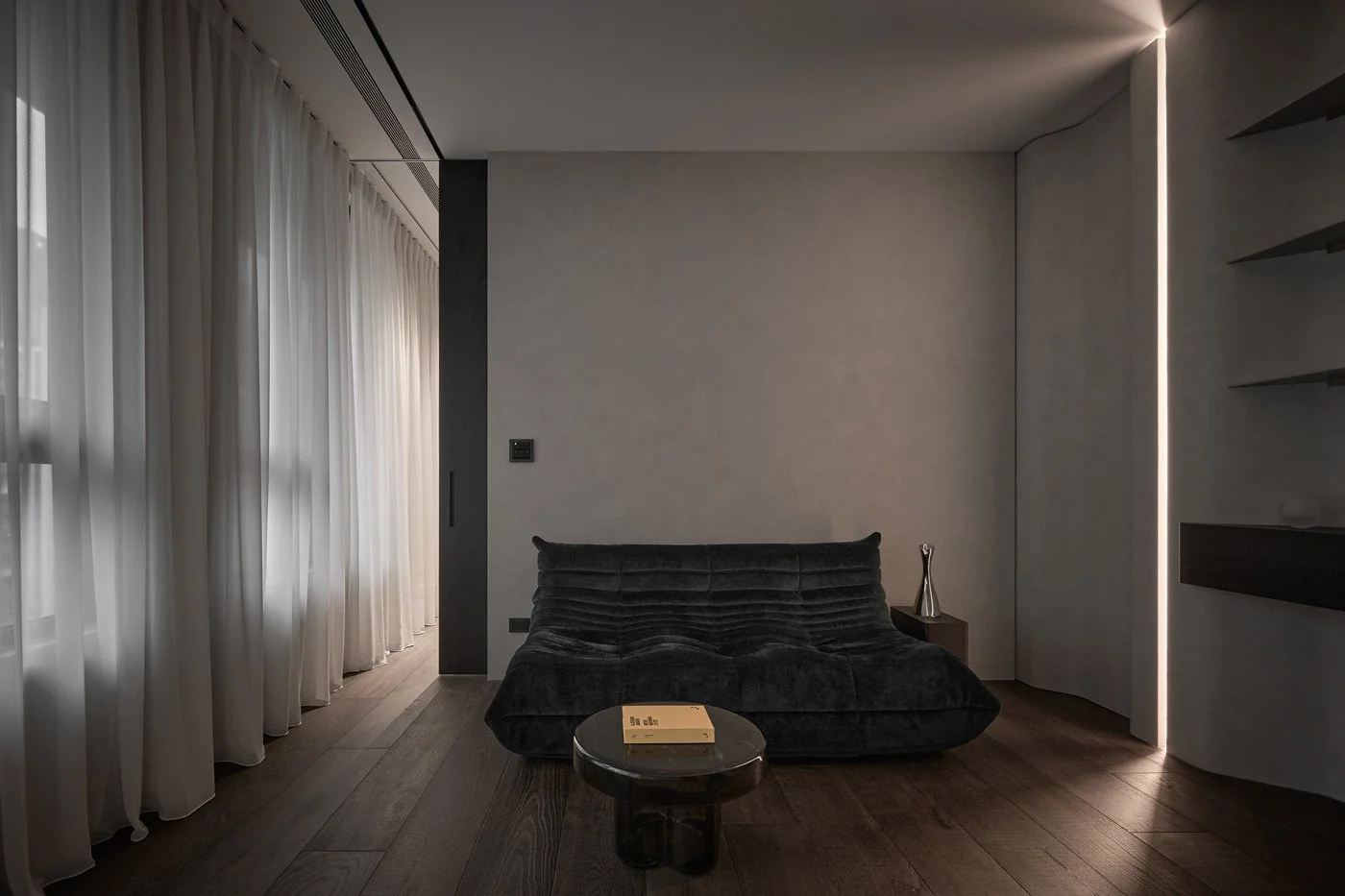 Resi Design 「微光裡的景深」緩慢走進 Resi Design 編導,如電影般的起居場景 — Hey!Cheese