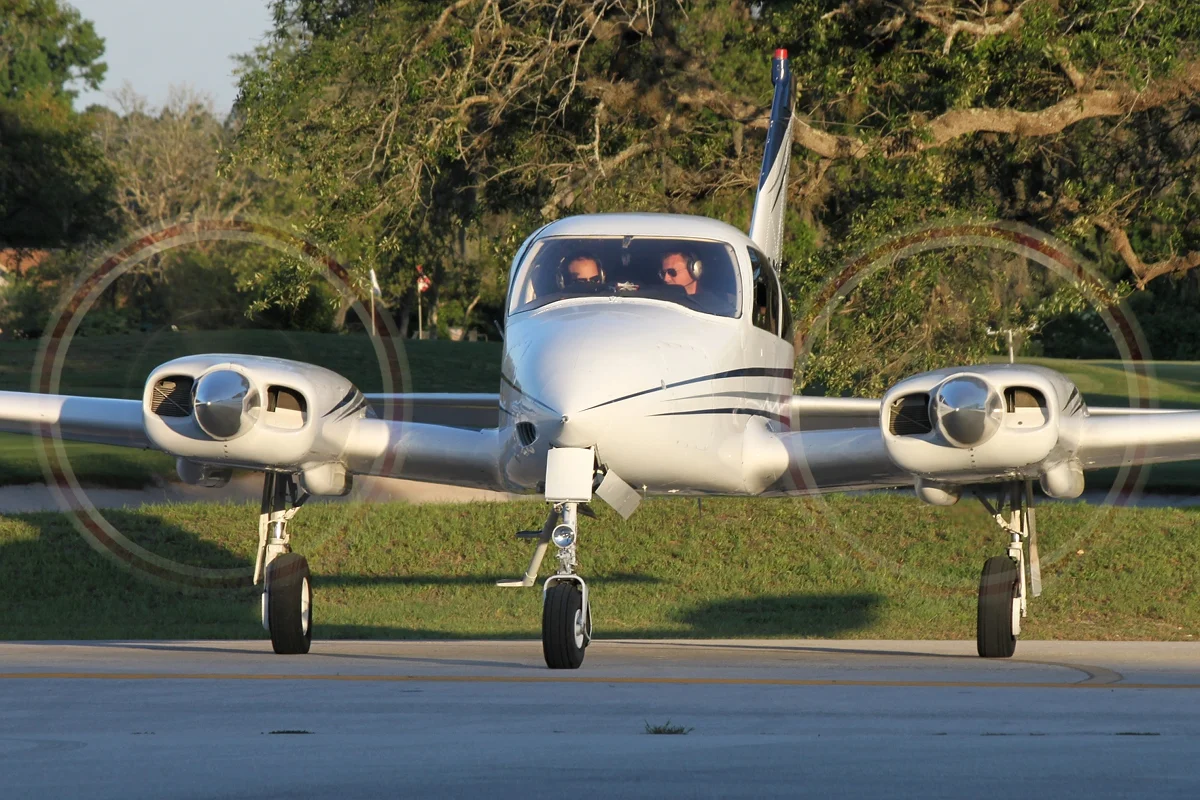 C310 - N321FU - 7FL6