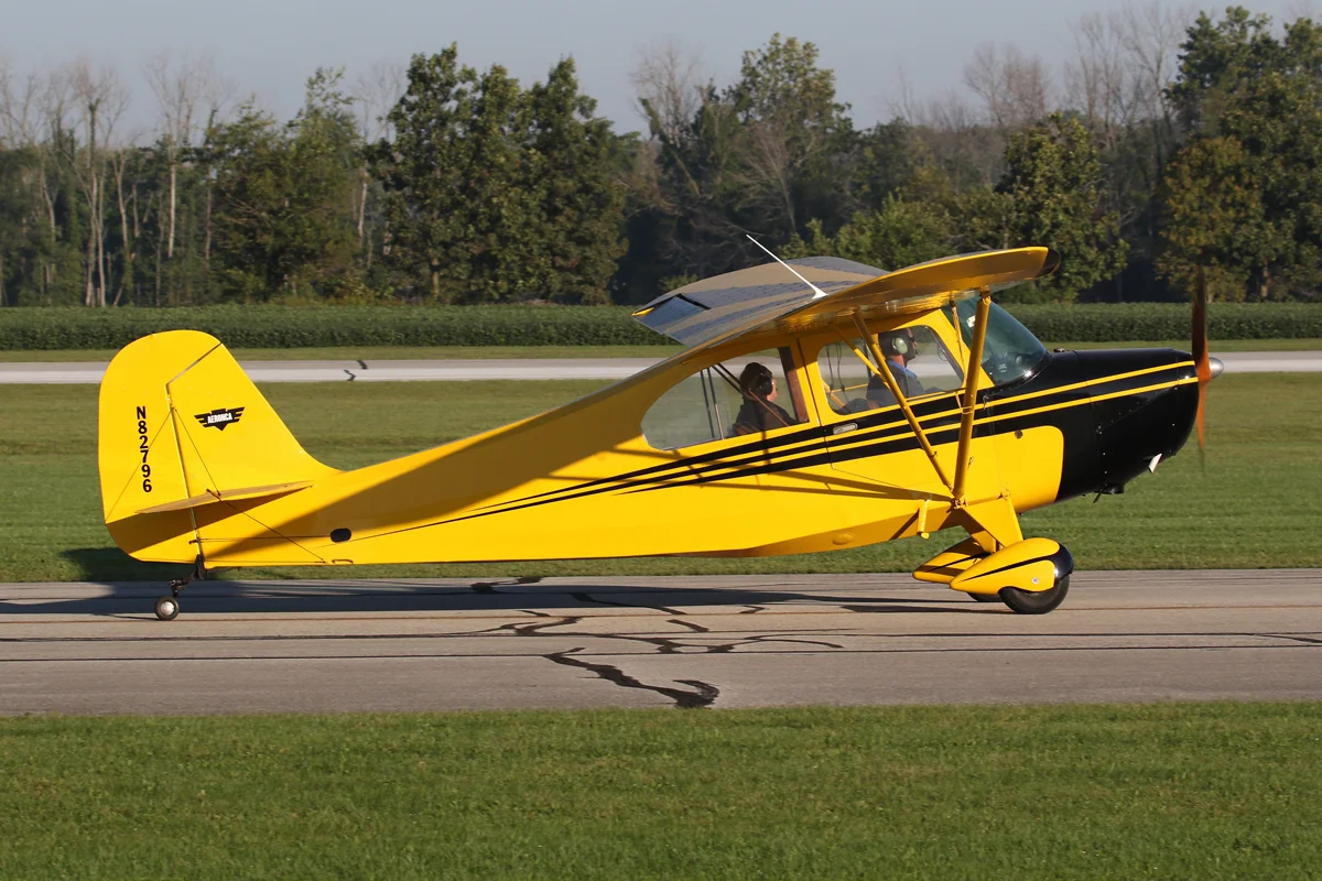 7AC - N82796 - KMZZ