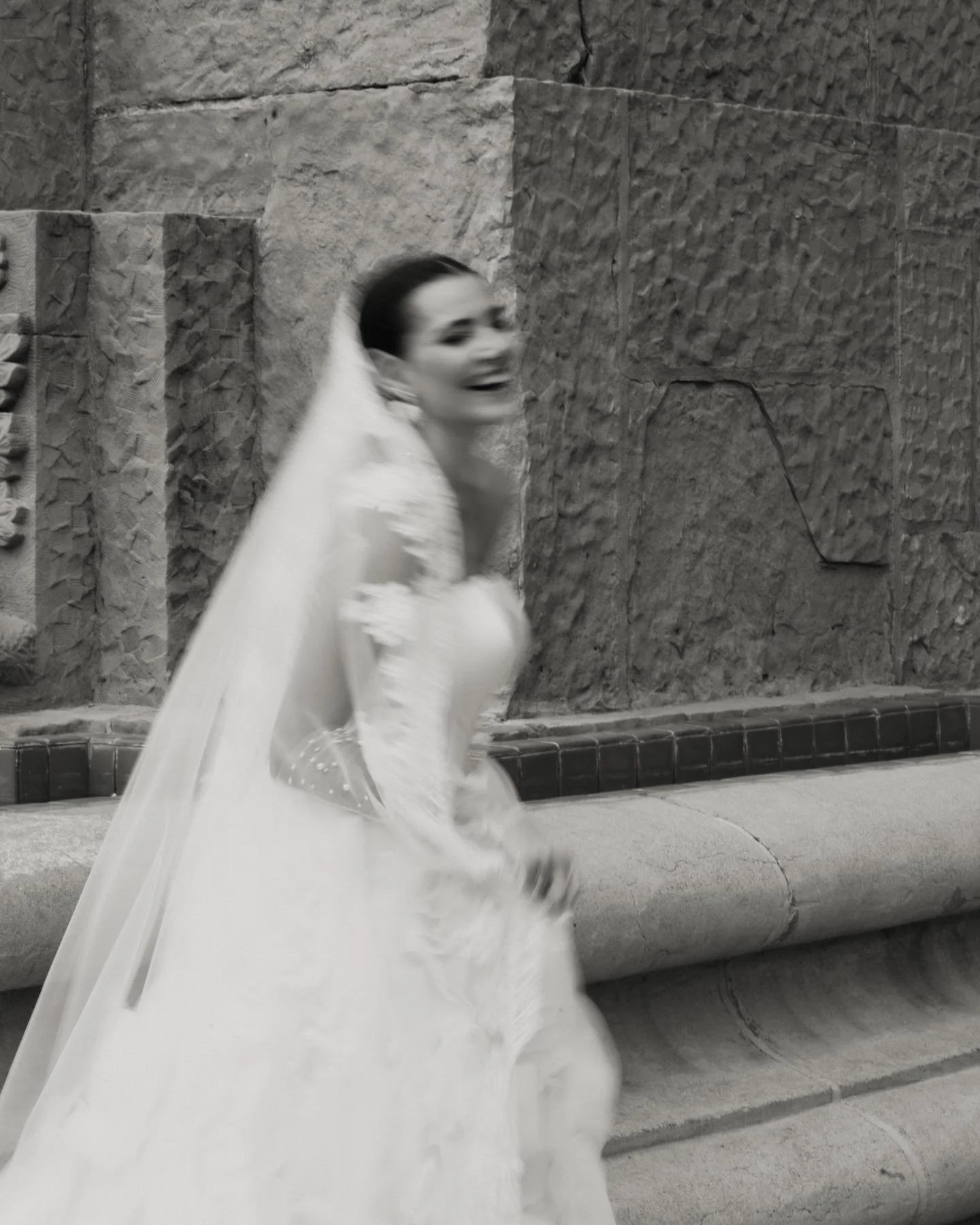 The wedding day is fast and fleeting, the day we hoped, dreamed, and planned for unfolds in a blur. Before we know it, the moments we&rsquo;ll cherish for a lifetime live on in the photographs. These are the pieces of the day we relive, share, and ho