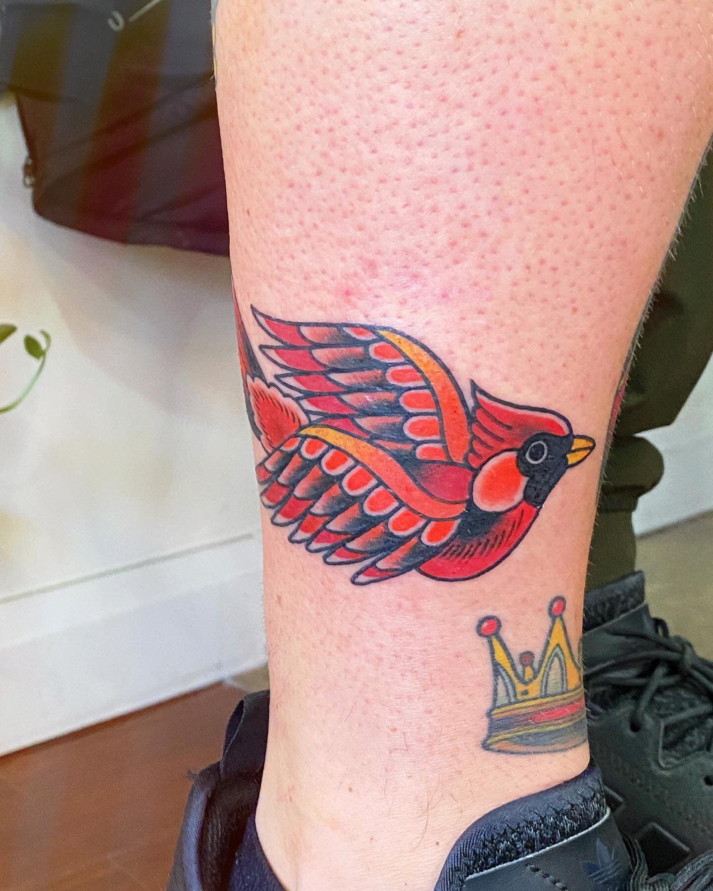 My job is the worst guys idk what to tell you. Old Crows Young Cardinals @aof_official tattoos today for Erik. Impossible to photograph cause they wrap to meet at the back 🙃 dagger and crown also by me from last year, lighthouse scene from the befor