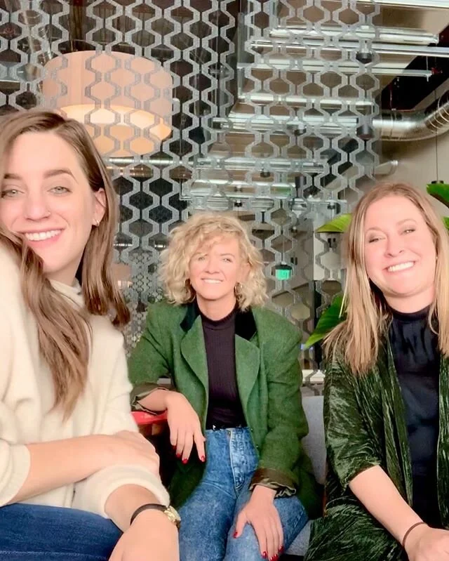 Hey friends 💕 Event Hollow&rsquo;s free wedding planning hotline is live! Follow @eventhollow and if you or someone you know is planning a wedding, call or text 415-322-9466 for completely free planning advice from real experts.
.
.
Ask us anything: