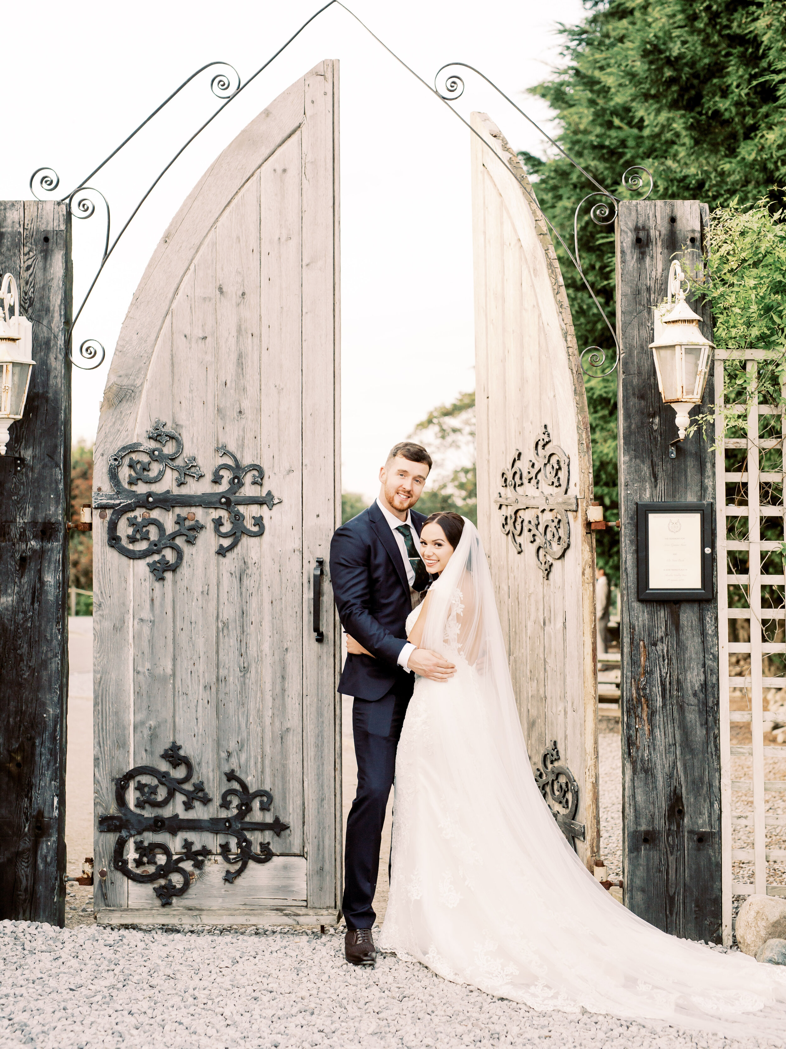 Gemma+Sean-HeleddRoberts-778.jpg