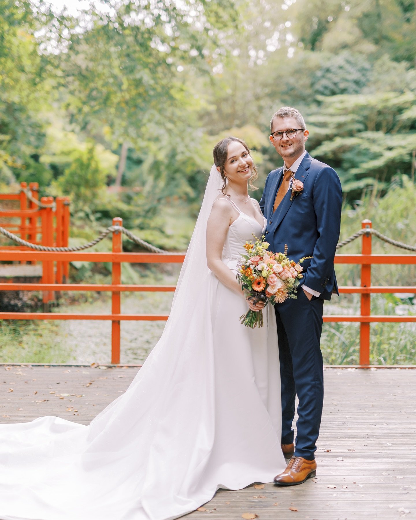 Autumn at Portmeirion is something so special 🍂 Nick and Holly&rsquo;s joy filled day 🤍

Venue: @visit_portmeirion 
Florals: @ty_blodau 
Hair: @moncrieffe_hair 
Make-up: @jenhunterbridalmakeup 
Dress: @millanova from @ivorywhitebridal 
Second dress