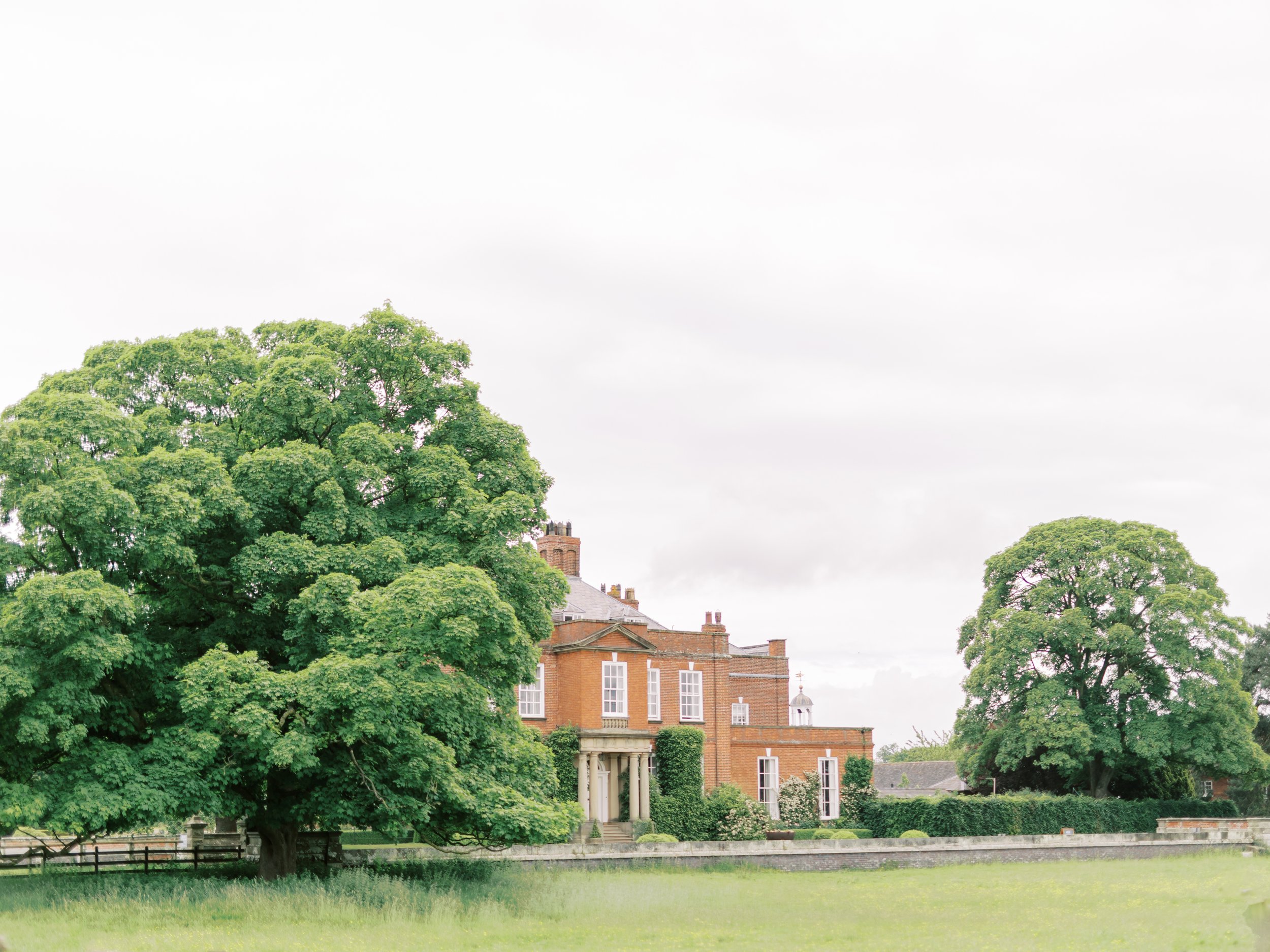 Heledd-Roberts-Photography-Iscoyd-Park-Wedding-Photographer-4.jpg