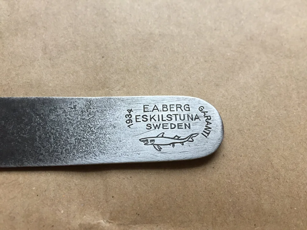 N.105 Shoemaker's Knife by E.A. Berg — Shoemakers' Toolmakers