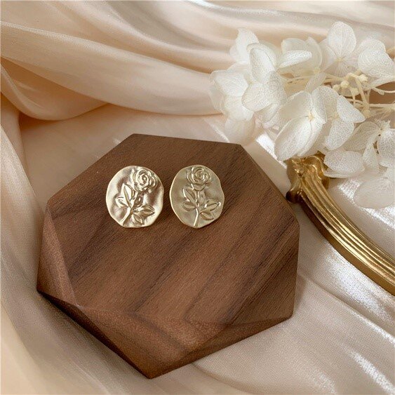 Rose earrings
