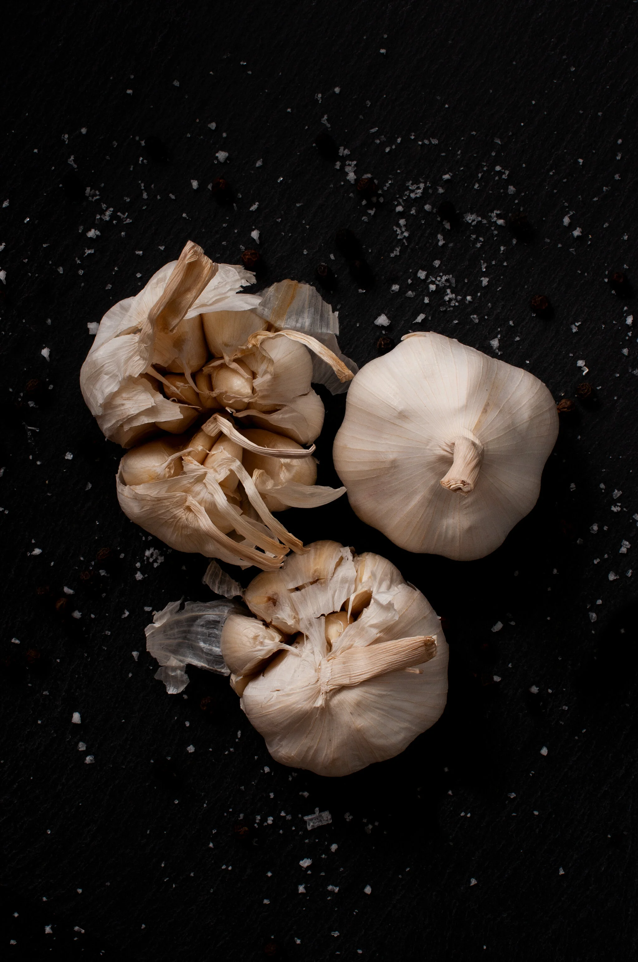 STILL_LIFE_GARLIC.jpg