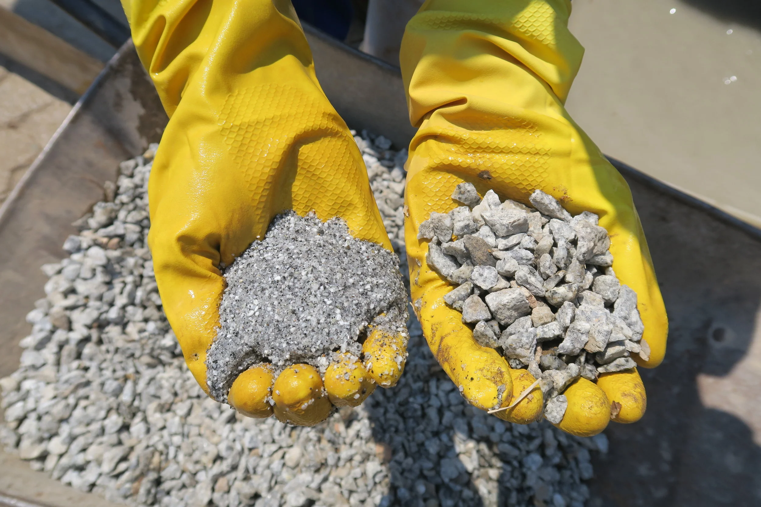 Small Scale Hard Rock Grinder and Upgrade Plant: APT RocSmasha