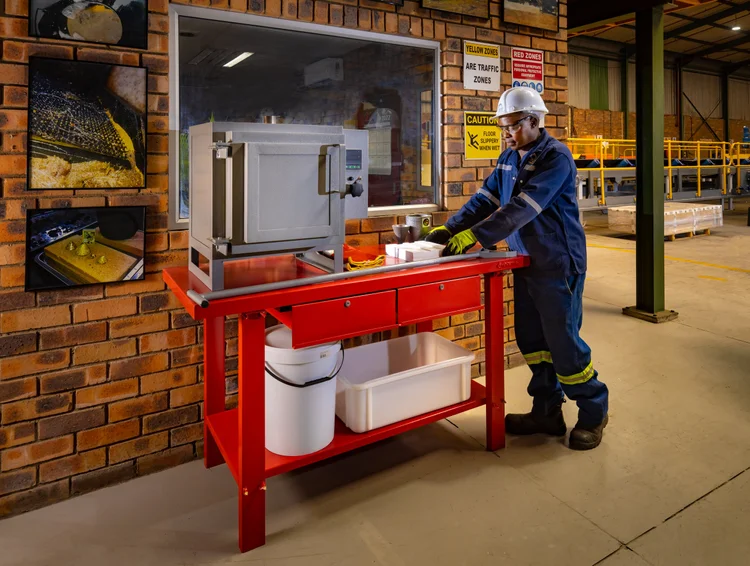 P42 Smelting Furnace with Kit