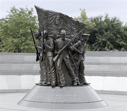 African_America_Civil_War_Memorial_Washington_DC.jpg