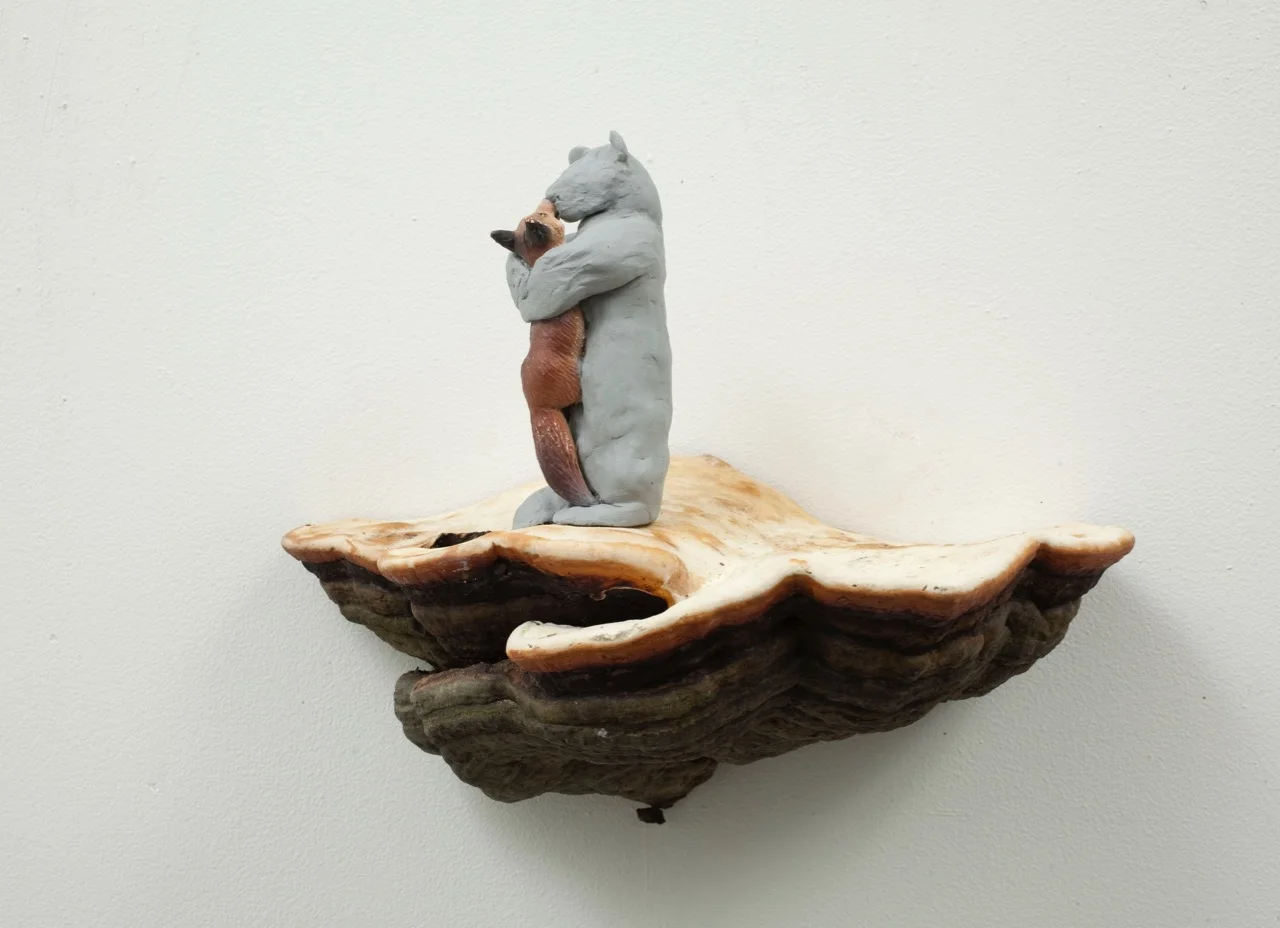 Kyss 20x24x13cm kjuke, leire, plastdyr 2009