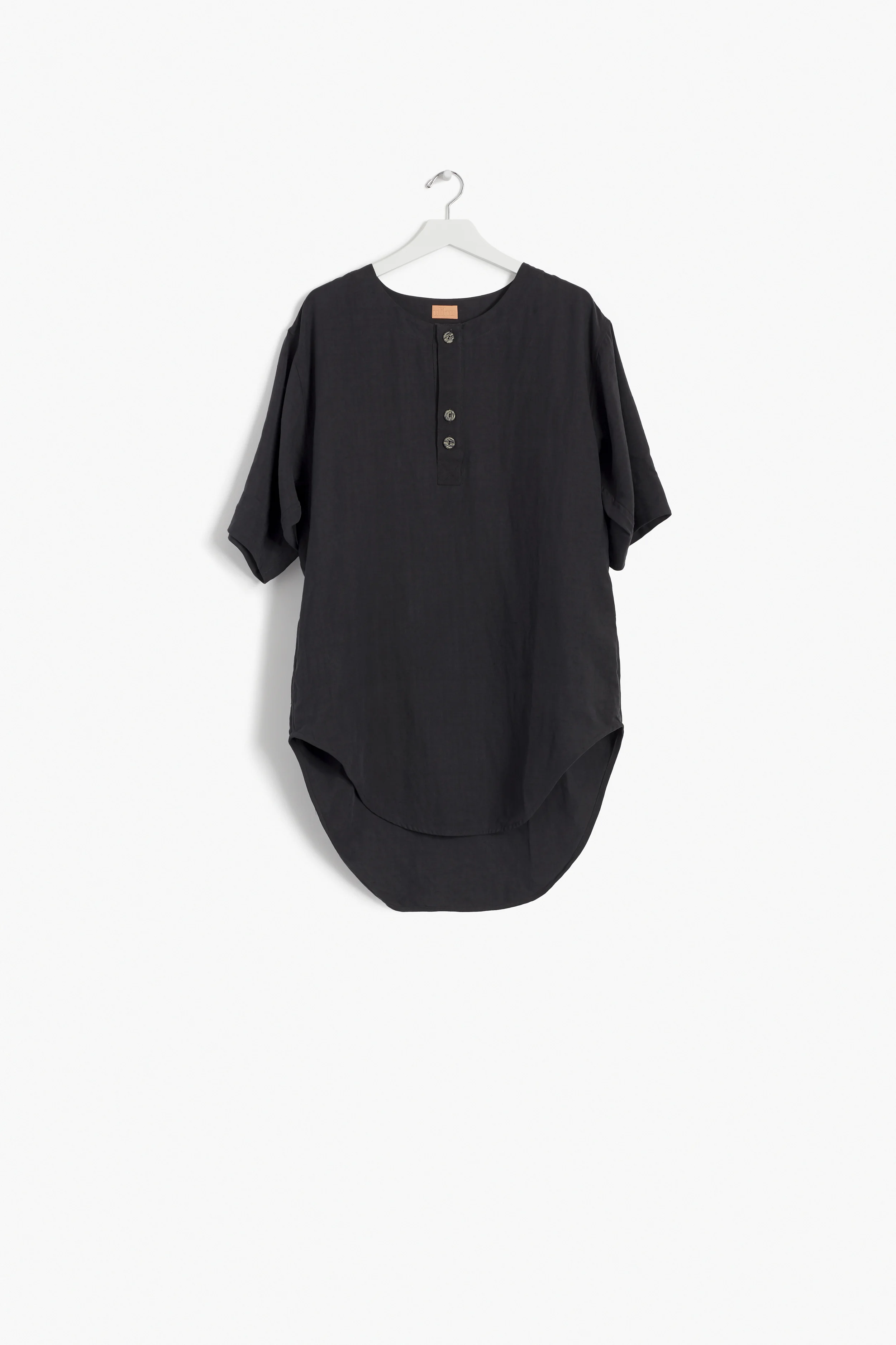 ulihu-charcoal-silk-linen-tunic_0326.jpg