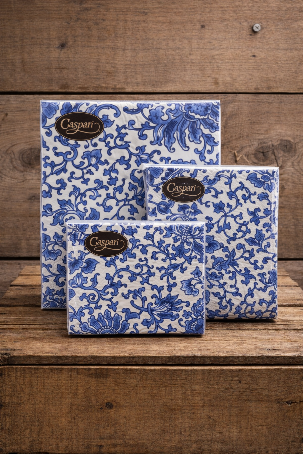 Table Scape Wear " Blue Vine Design"