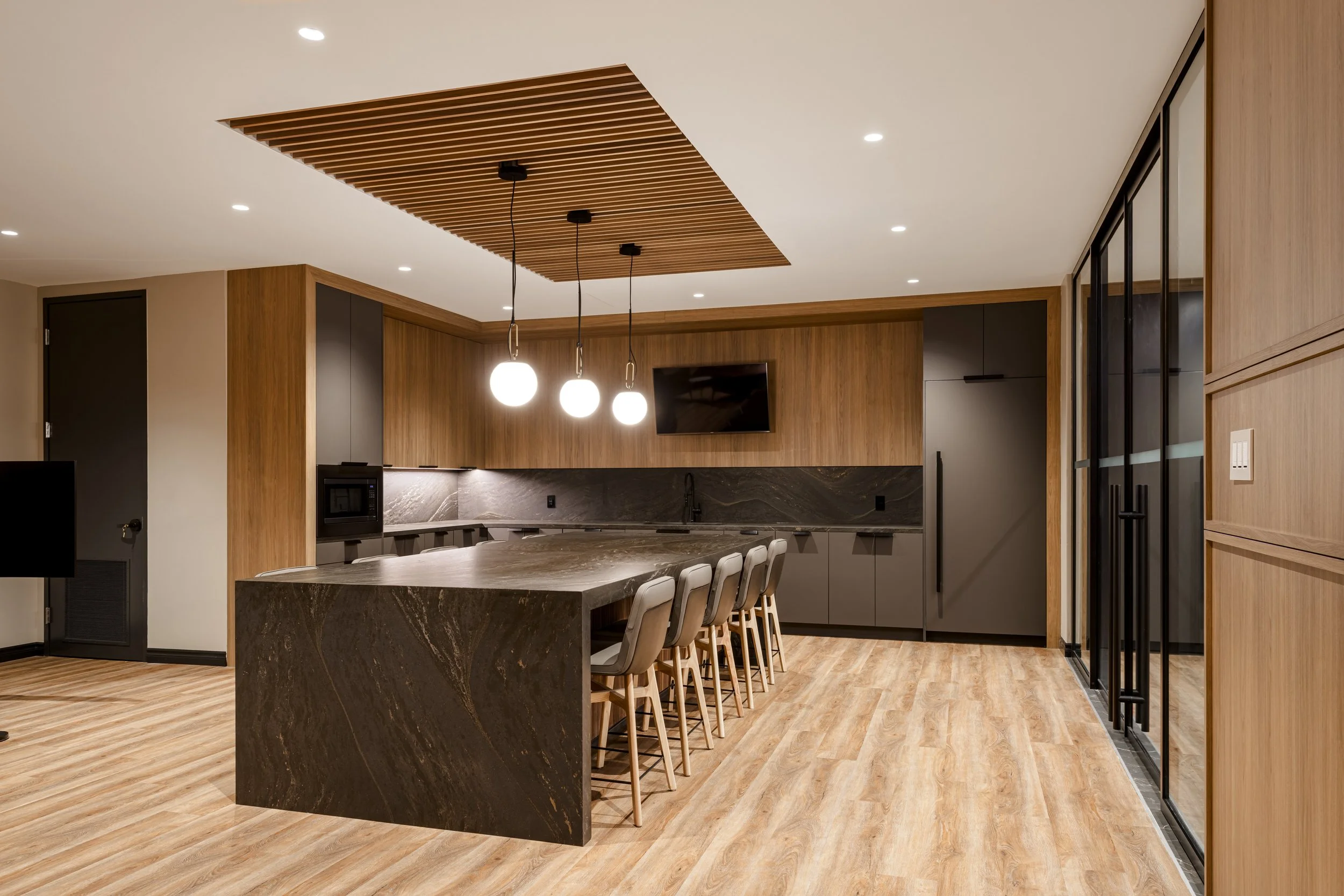 2602_Britacan_Quantfury (009 of 010).jpg