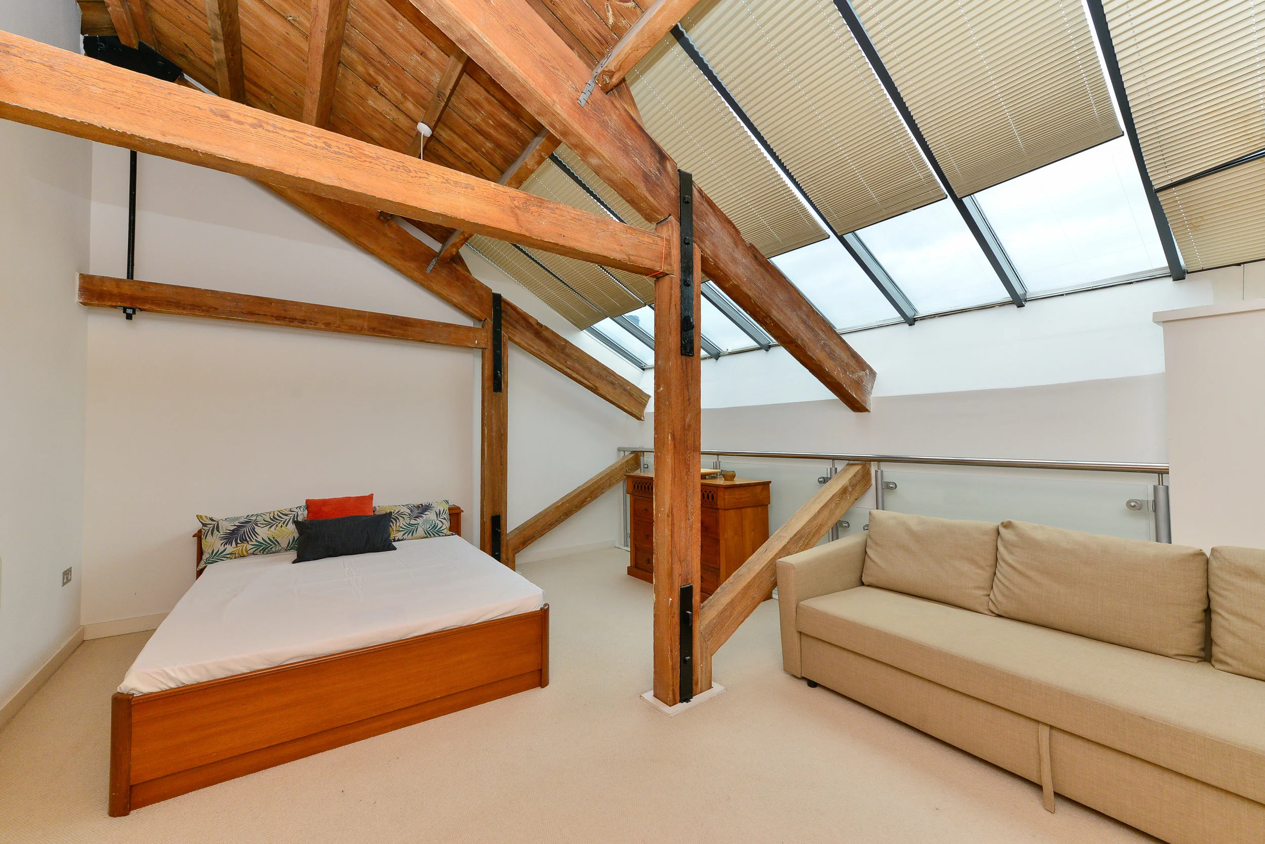 Room B (2).jpg