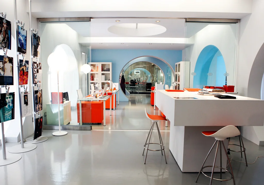 ugly betty. mode magazine, art department. stage set