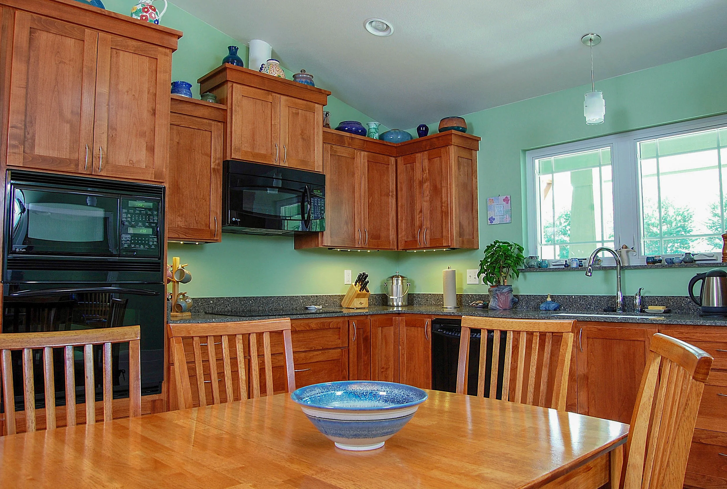 Kitchen03.jpg