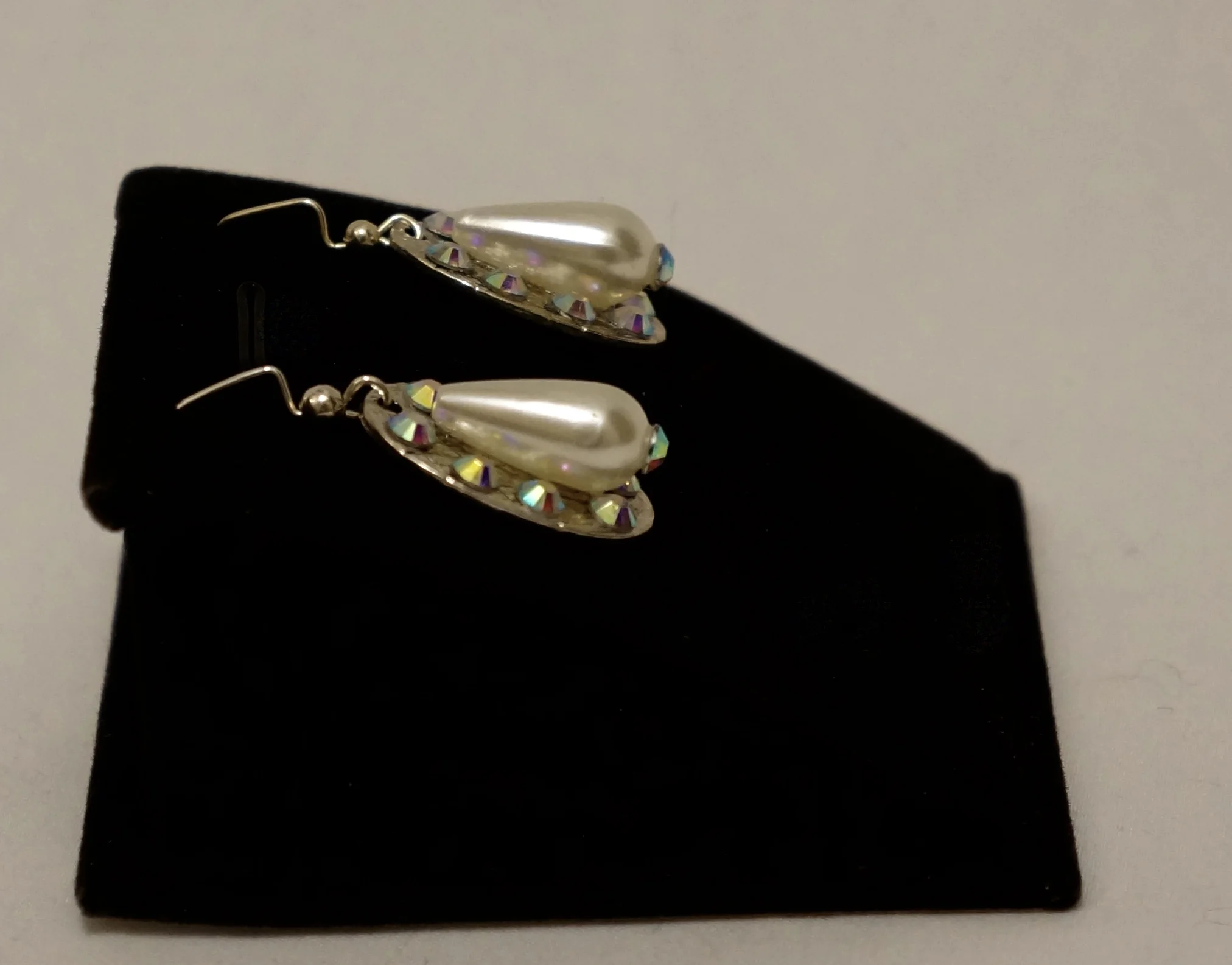 Victorian Pearl Earrings By Renee Nicole Creations
