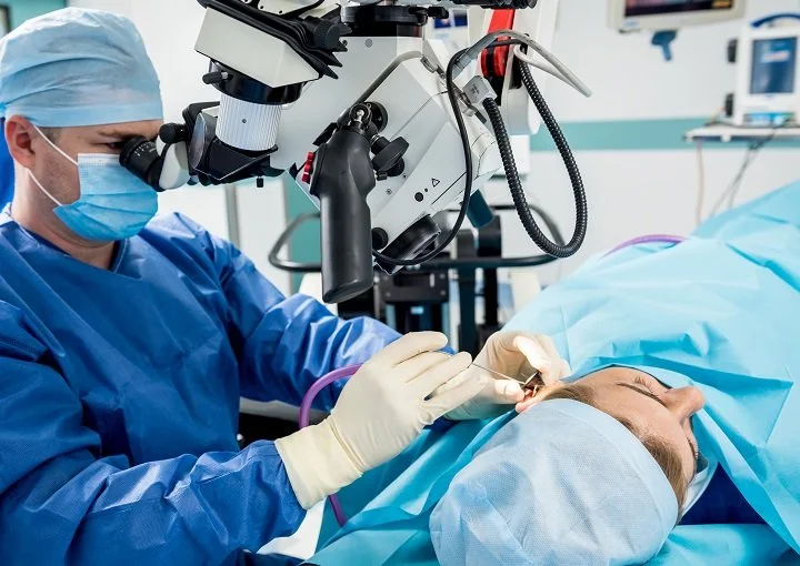 How to Deal With Sharp Throat & Ear Pain?