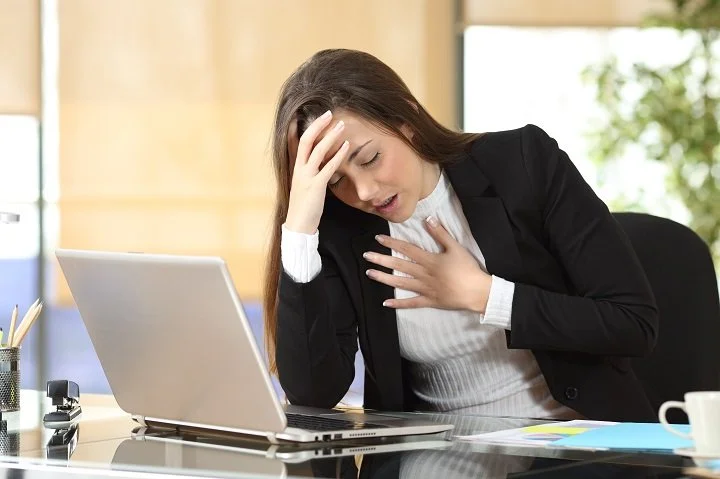 2 Reasons Why You Have Trouble Breathing Through Your Nose