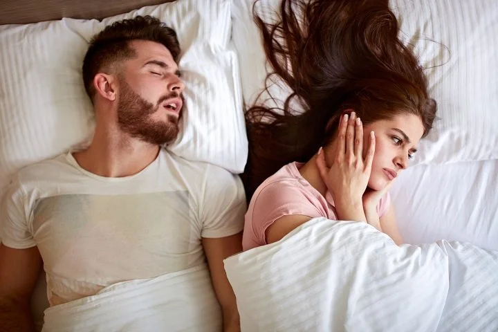 The Common Reasons of Snoring That You Should Not Ignore