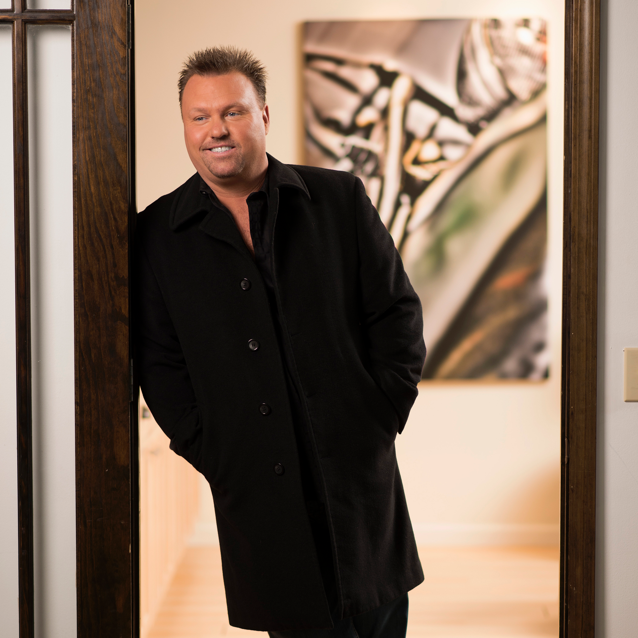 COUNTRY SINGER SAMMY SADLER SIGNS WITH BFD/AUDIUM NASHVILLE, NEW MUSIC ON THE HORIZON