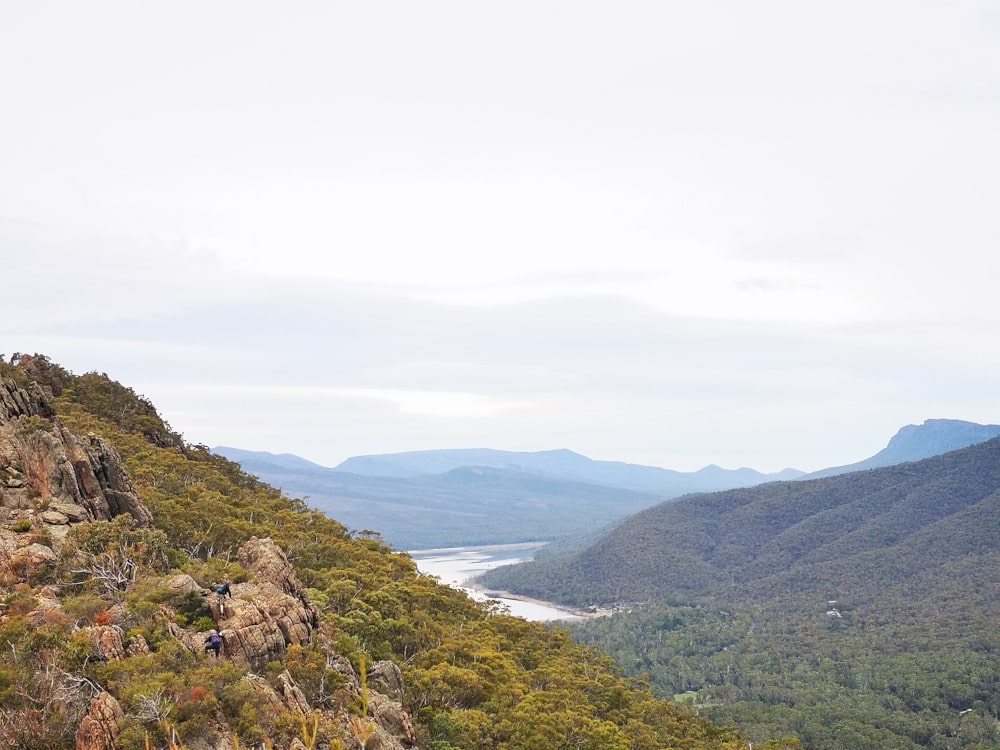 The view from Boronia Peak! Look closely and you can see some hikers clambering over the rocky slabs at the top of this awesome trail.